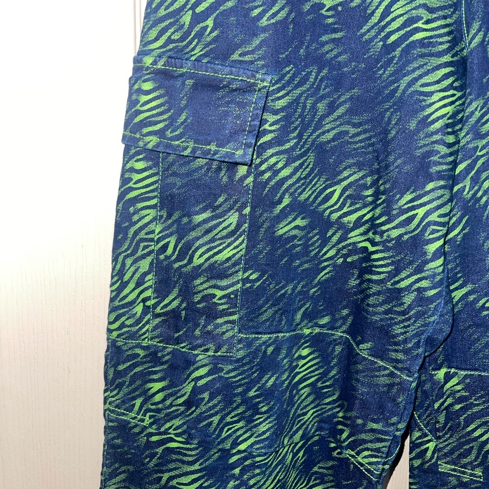 I.AM.GIA Sinead Pant in Green Tiger - Picture 5 of 10